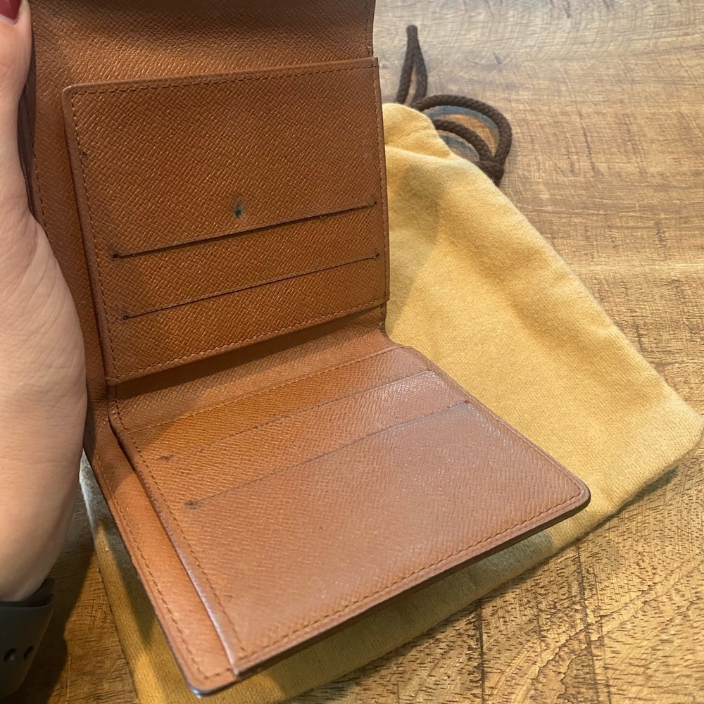 Louis Vuitton Elise Monogram Wallet - Picture 8 of 13
